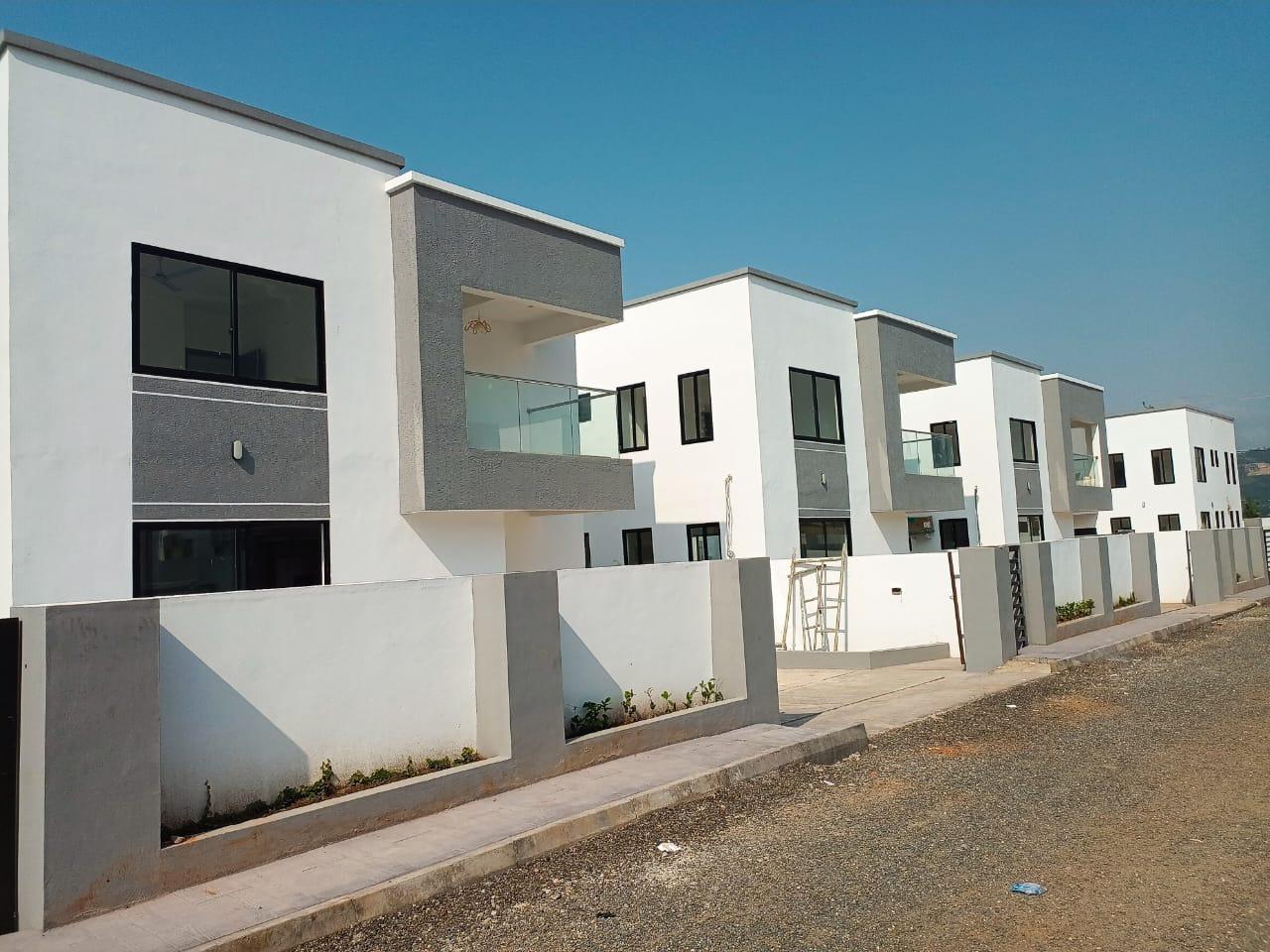 The Lion (4 BEDROOMS)